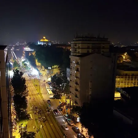 Spectacular Views Penthouse 빌라노바데가이아